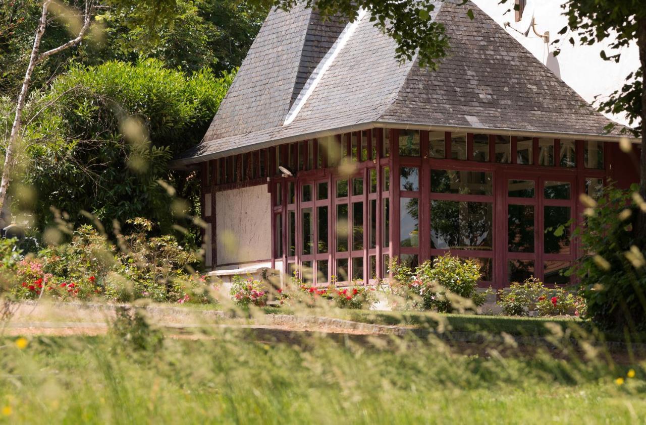 Le Monde De Charlie Hotel Bellerive-sur-Allier Exterior photo